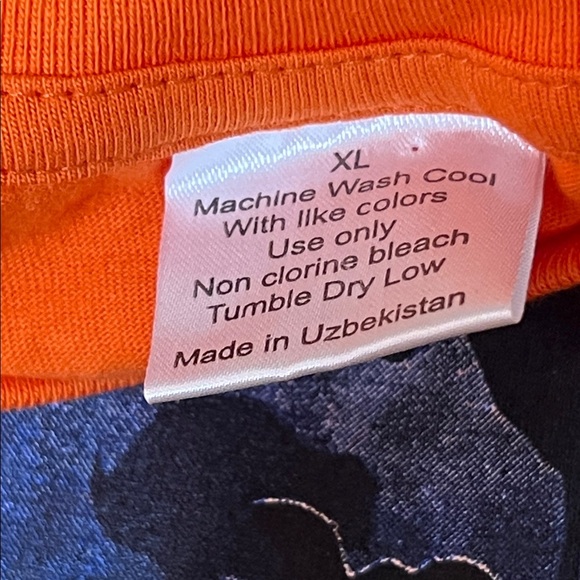 Vintage Style Halloween T-Shirt XL Ghosts Pumpkins Peek-a-Boo Graphic Tee New - Picture 3 of 5